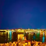 Ripple 23 Savynomad Harbour Residences * Valletta