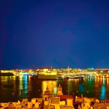Ripple 23 Savynomad Harbour Residences * Valletta