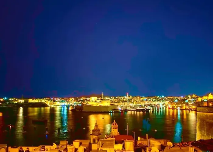 Ripple 23 Savynomad Harbour Residences * Валетта