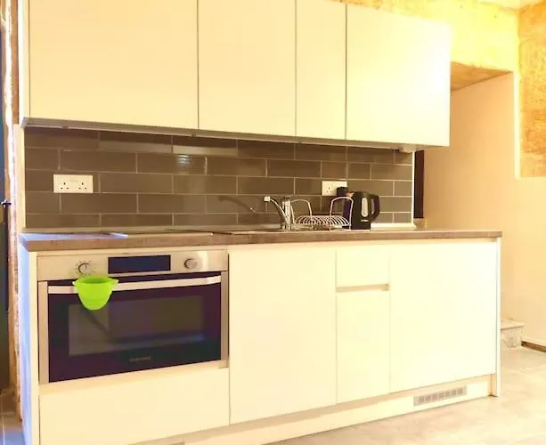 Ripple 23 Savynomad Harbour Residences * Валетта