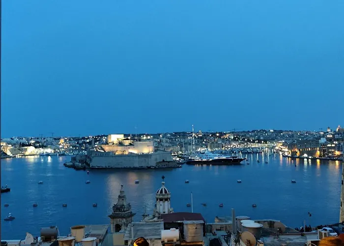 Дом отдыха Ripple 23 Savynomad Harbour Residences