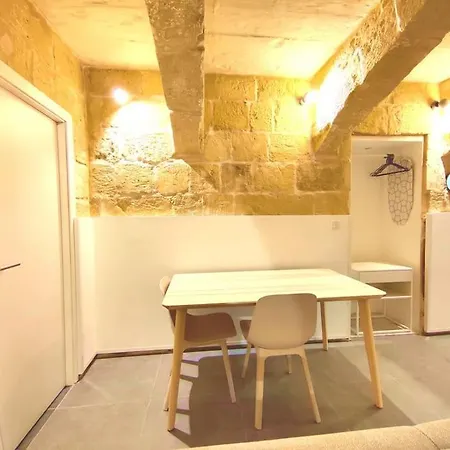 Ripple 23 Savynomad Harbour Residences * Valletta